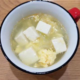 豆腐と玉ねぎの中華風かき玉スープ